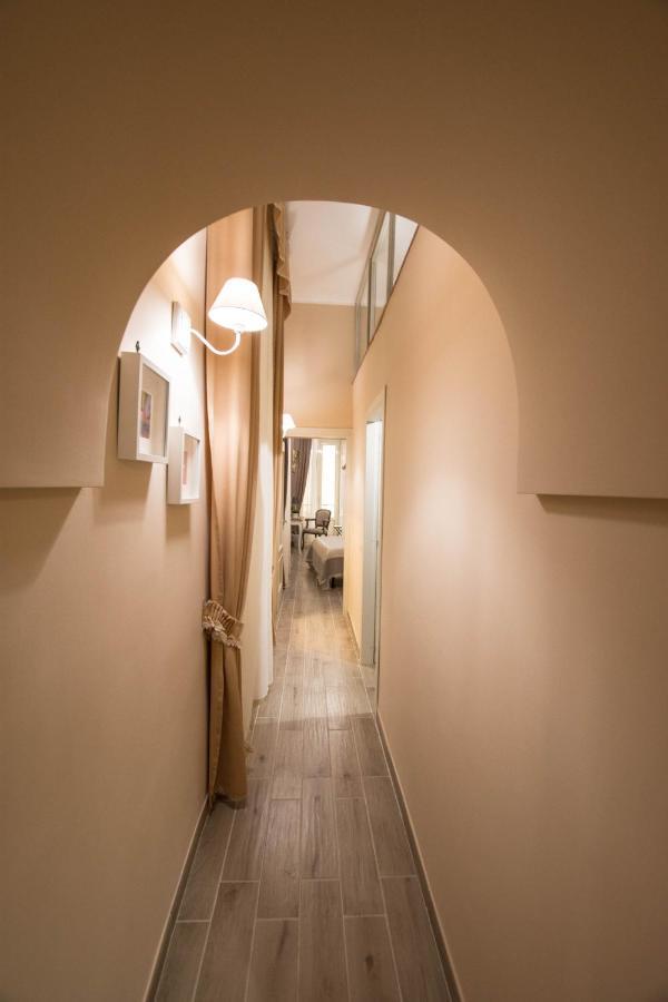 Rooms In San Domenico Maggiore 3 나폴리 외부 사진