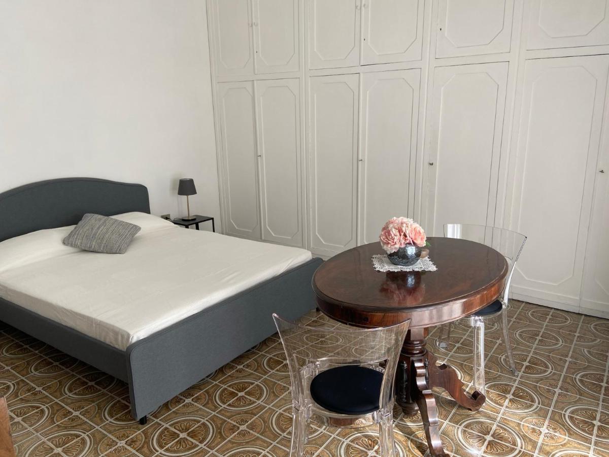 Rooms In San Domenico Maggiore 3 나폴리 외부 사진
