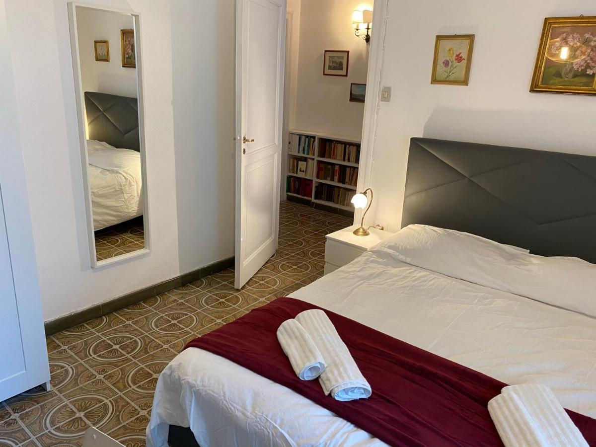 Rooms In San Domenico Maggiore 3 나폴리 외부 사진
