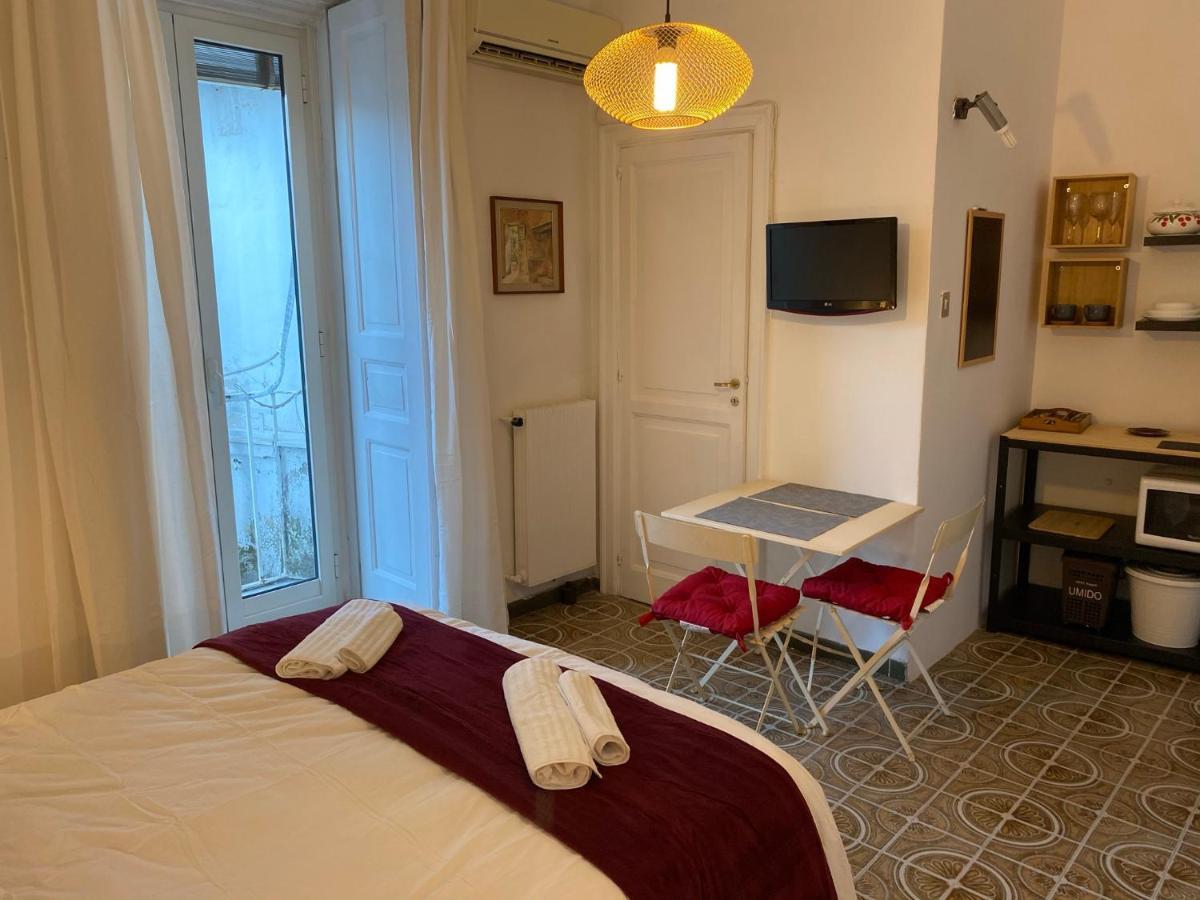 Rooms In San Domenico Maggiore 3 나폴리 외부 사진